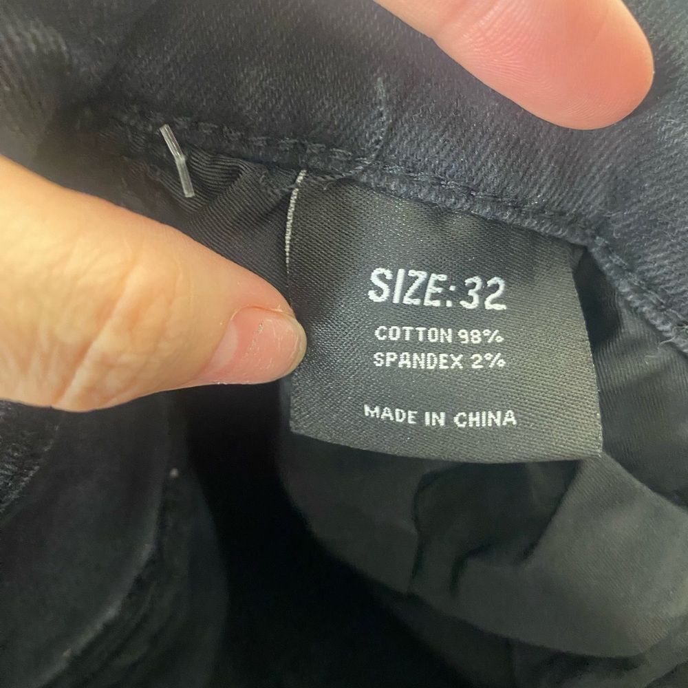 Stylish Repaired Paint Black and Blue Distressed Skinny Jeans - Picture 5 of 9